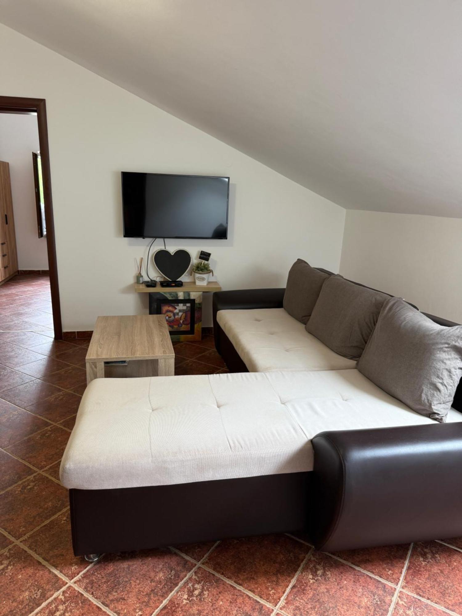 Apartment Atina Kotor Bagian luar foto